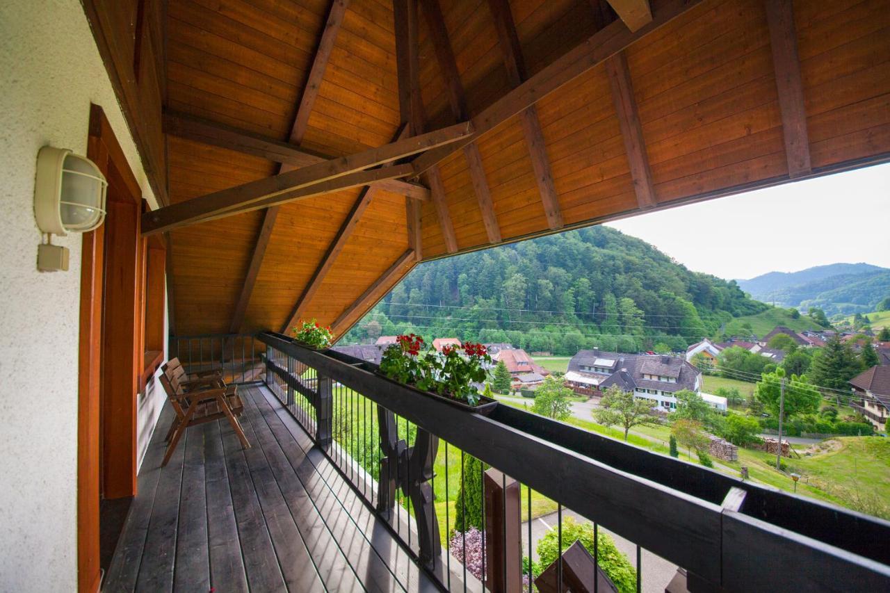 Landhaus Langeck Hotel Münstertal Exterior foto